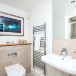 Serviced Accommodation Bristol |Short Let Apartments| Free Wifi | Fully equipped Kitchen & Free parking| Urban Stay