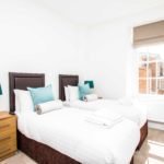 Serviced Accommodation Bristol |Short Let Apartments| Free Wifi | Fully equipped Kitchen & Free parking| Urban Stay