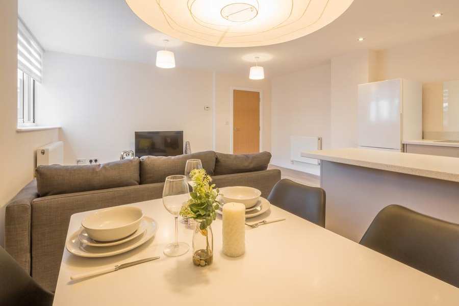 Stevenage Shortlet Apartments Hertfordshire -Swingate House |UrbanStay Stevenage-Shortlet-Apartments-Hertfordshire-available-Now!-Book-Corporate-Serviced-Accommodation-in-Stevenage-today!-Parking,-Wifi,-5*-Service,All-bills-incl-|-Urban-Stay