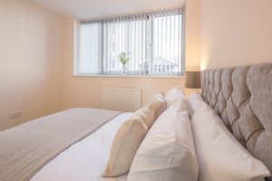 Stevenage Shortlet Apartments Hertfordshire avilable Now! Book Corporate Serviced Accommodation in Stevenage today! Parking, Wifi, 5* Service,All bills incl | Urban Stay