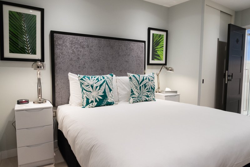Book-Serviced-Accommodation-Covent-Garden-in-Central-London-now!-Short-Let-Apartments-near-The-West-End,-River-Thames,-Soho!!-Low-Rates---5*-Service!-Urban-Stay