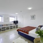 Looking for affordable accommodation in Kingston or Hampton Court! Why not book our lovely Hampton Court Apartments. Call today for great rates. | Urban Stay