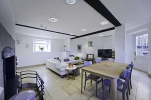 Looking for affordable accommodation in Kingston or Hampton Court! Why not book our lovely Hampton Court Apartments. Call today for great rates. | Urban Stay