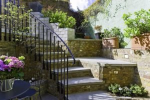 Looking for affordable accommodation in Kingston or Hampton Court? why not book our lovely Hampton Court Apartments. Call today for great rates.