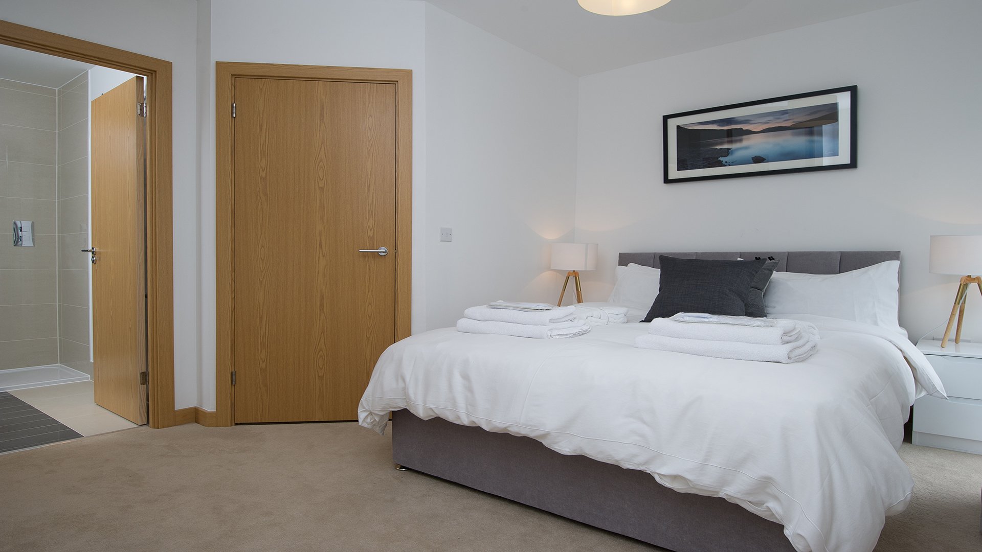 Cambridge-Short-Let-Apartments-avilable-Now!!-Book-Corporate-Serviced-Accommodation-in-Cambridge-today!-Free-Cleaning,-Wifi-&-Netflix!!-Pet-Friendly-|-Urban-Stay
