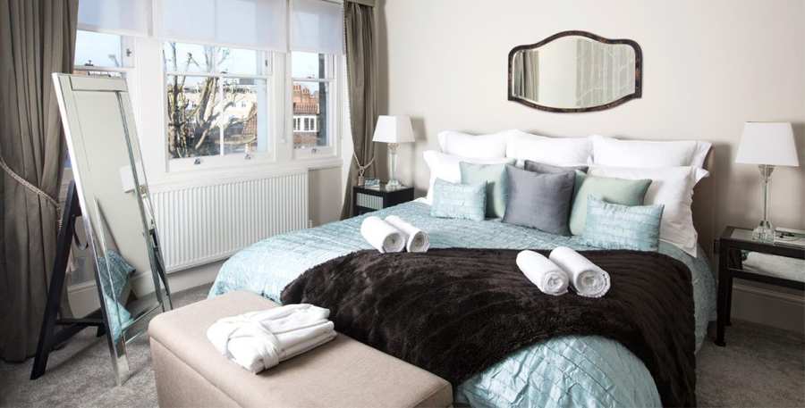 Richmond Luxury Apartments Looking-for-cosy-apartments-in-Richmond?-why-not-book-our-lovely-Richmond-Luxury-Apartments-at-St-Margrets?-call-Urban-Stay-today-for-great-rates.