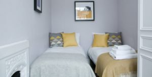 W 22 The Crescent Apartment Guest Bedroom 20 The Barons Luxury Serviced Apartments Richmond Twickenham South West London Tw1 1024x520