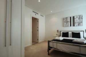 Looking for affordable apartments in Canary Wharf. Why not book our South Quay Apartments at Baltimore Wharf. Call today for great rates.