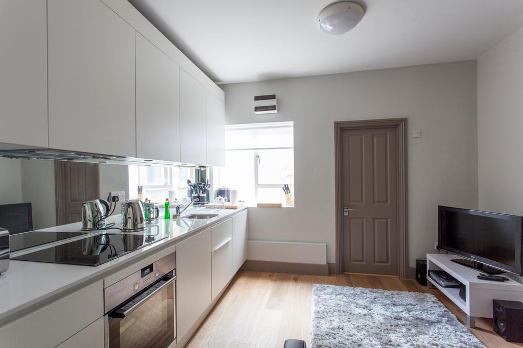 Looking-for-affordable-apartments-in-Central-London?-why-not-book-our-lovely-Goodge-Street-Serviced-Apartments-London?-call-today-for-great-rates.
