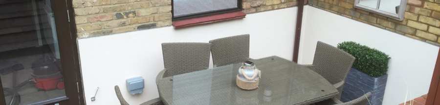 Serviced Accommodation Hertfordshire- Harpenden House| UrbanStay Serviced Accommodation Hertfordshire available now! Book cheap Short Let Apartments in the heart of Harpenden with 24/7 check-in, Courtyard Garden & Fully equipped Kitchen now!