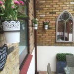 Serviced Accommodation Hertfordshire available now! Book cheap Short Let Apartments in the heart of Harpenden with 24/7 check-in, Courtyard Garden & Fully equipped Kitchen now!