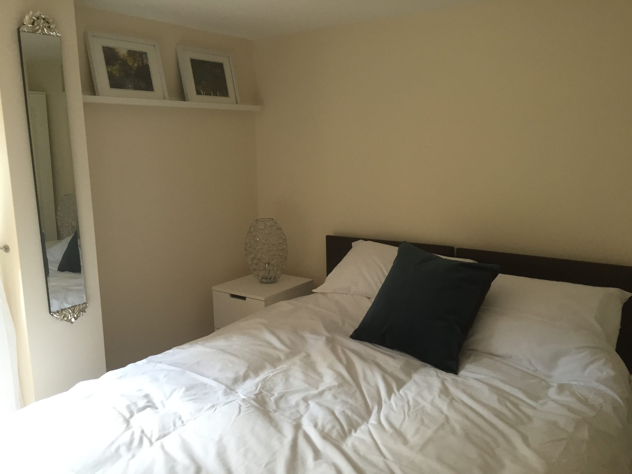 Serviced-Accommodation-Hertfordshire-available-now!-Book-cheap-Short-Let-Apartments-in-the-heart-of-Harpenden-with-24/7-check-in,-Courtyard-Garden-&-Fully-equipped-Kitchen-now!