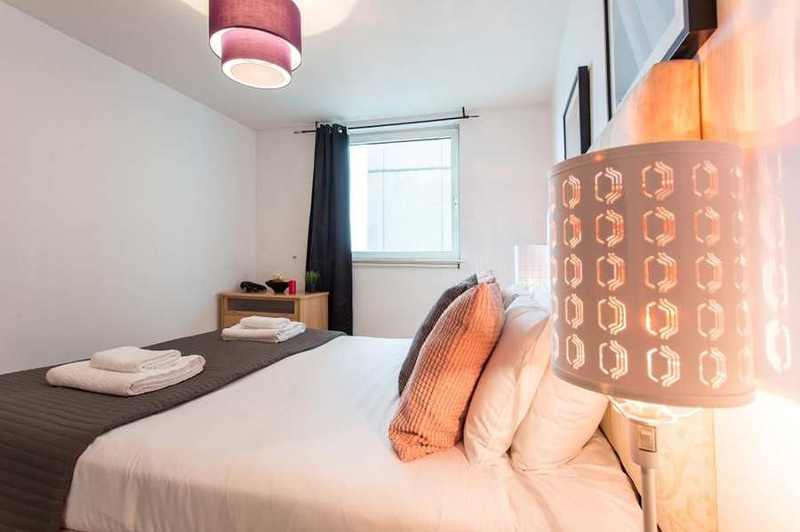 Vauxhall Corporate Apartments Looking-for-affordable-accommodation-in-Vauxhall?-why-not-book-our-Vauxhall-Corporate-Apartments-at-St-Georges-Wharf.-Call-today-for-great-rates.