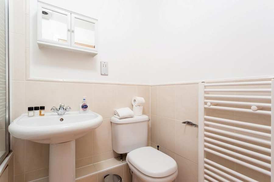 Vauxhall Corporate Apartments Looking-for-affordable-accommodation-in-Vauxhall?-why-not-book-our-Vauxhall-Corporate-Apartments-at-St-Georges-Wharf.-Call-today-for-great-rates.