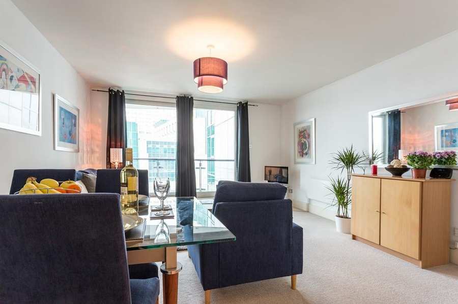 Vauxhall Corporate Apartments Looking-for-affordable-accommodation-in-Vauxhall?-why-not-book-our-Vauxhall-Corporate-Apartments-at-St-Georges-Wharf.-Call-today-for-great-rates.