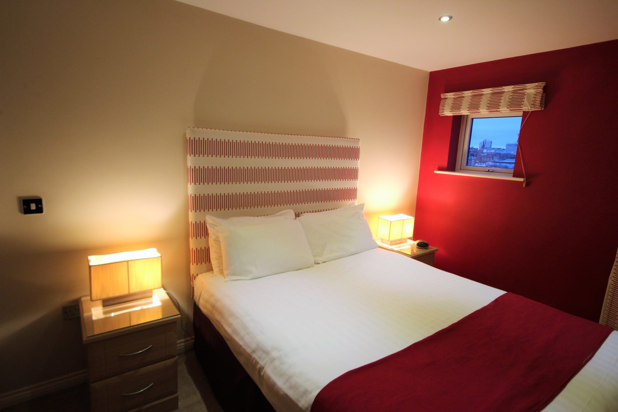 Book-Newcastle-Serviced-Accommodation-today-at-Low-Cost!-Curzon-Place-Apartments-offer-modern-Short-Lets-in-North-East-England!-Free-WIFI-&-Parking!-Urban-Stay