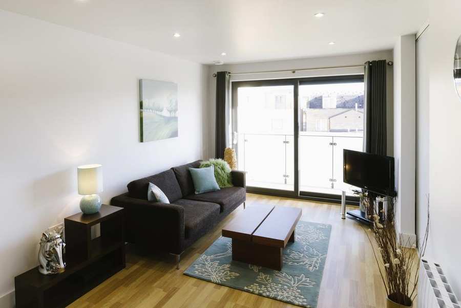 Petersfield Serviced Accommodation Petersfield-Serviced-Accommodation-Cambridge-available-from-today!-Book-The-Hamiltons-Apartments-in-now-for-Short-Lets-&-Relocation!-Free-Wifi