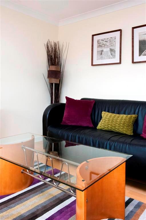 Looking-for-affordable-accommodation-in-Cambridge?-why-not-book-our-lovely-Cambridge-Corporate-Accommodation-today.-Call-now-for-great-rates.