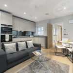 Serviced Apartments Chancery Lane available now! Book cheap shortlets Fleet Street Apartments with Free-Wi-Fi, Private Balcony & Fully Equipped Kitchen.