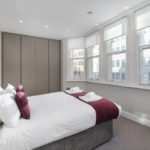 Serviced Apartments Chancery Lane available now! Book cheap shortlets Fleet Street Apartments with Free-Wi-Fi, Private Balcony & Fully Equipped Kitchen.