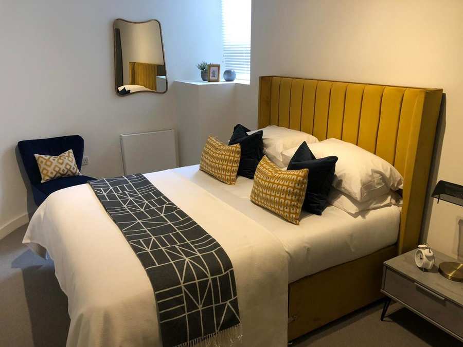 Bath Street Apartments -Shoreditch London | Modern and Chic | Free Wifi | Flat Screen TV | Lift Access |0208 6913920| Urban Stay