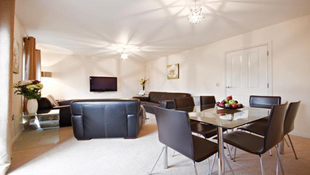 Luxury-Berkshire-Accommodation-located-in-Newbury,-UK--Special-Offer-on-St.-Michaels-House-Accommodation-|-Free-Wifi-and-Complimentary-Parking!-Book-Now!