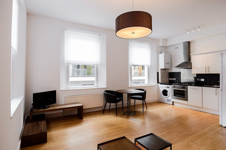 Short-Let-Accommodation-Aldgate-available-now!-Book-cheap-and-stylish-short-lets-in-London-with-Free-Wi-Fi,-Fully-Equipped-Kitchen-&-Lift.-Book-Now!