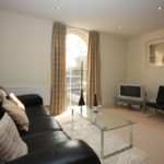 Serviced Aparthotel Reading, Berkshire available NOW! Book Luxury Corporate Apartments in Reading today! Free Wifi, On-site parking and weekly housekeeping