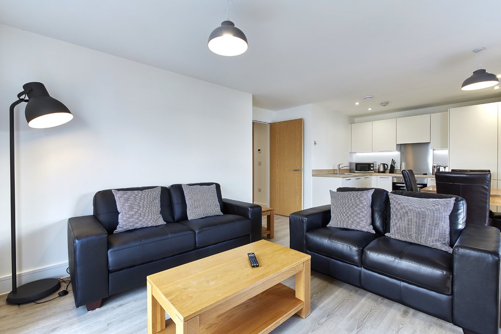 Southampton-Serviced-Accommodation---Deanery-Court-Apartments-Available-Now!-Book-Cheap-Corporate-Apartments-in-the-heart-of-Ocean-Village-Marina|Urban-Stay