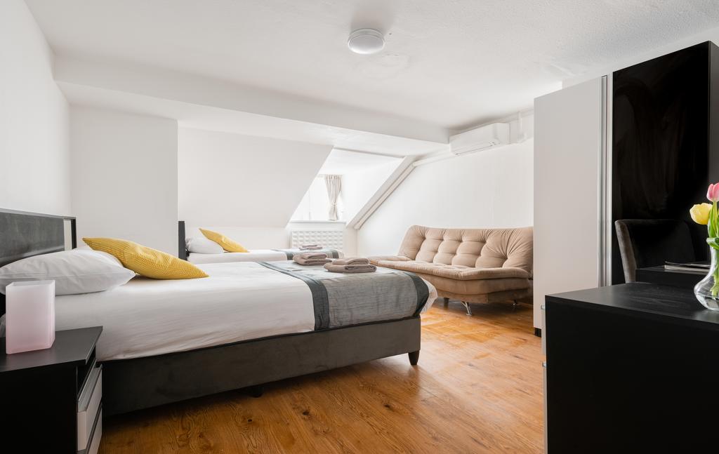 Shoreditch-Shortlet-Apartments---Central-Hoxton-Shoreditch-Apartments-Available-Now!-Book-Cheap-Serviced-Apartments-In-London-with-Free-Wi-Fi-&Free-Parking!