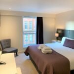 Discover comfort & convenience at Tolbooth Apartments Glasgow. Modern amenities & nearby attractions at Scotland serviced accommodation. | Urban Stay