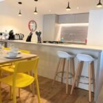Discover comfort & convenience at Tolbooth Apartments Glasgow. Modern amenities & nearby attractions at Scotland serviced accommodation. | Urban Stay