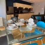Discover comfort & convenience at Tolbooth Apartments Glasgow. Modern amenities & nearby attractions at Scotland serviced accommodation. | Urban Stay