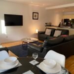 Discover comfort & convenience at Tolbooth Apartments Glasgow. Modern amenities & nearby attractions at Scotland serviced accommodation. | Urban Stay