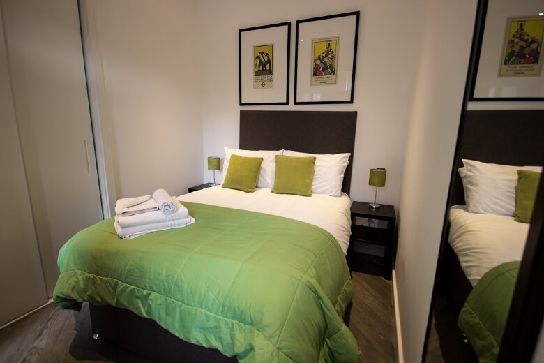 Short Let Apartments Slough available NOW! Book modern and stylish apartments with new amenities, full Sky package, On-site gym, Concierge and more!
