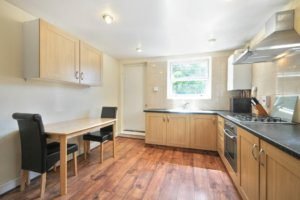 Book Maida Vale 2-3 bed modern Accommodation located in the leafy inner-city of Maida Vale with Lift access, Wi-Fi & Weekly Housekeeping! |Urban Stay