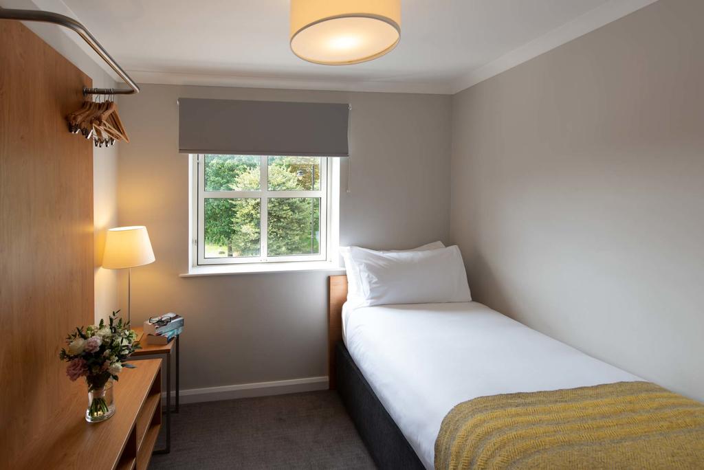 Reading-Aparthotel-Berkshire---Minster-Court-Serviced-Apartments-Central-ReadinUK---Urban-Stay