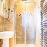 Book West End Corporate Accommodation - A short walk away from Little Venice Canal. Easy transport access, spacious living quarters & Weekly housekeeping!