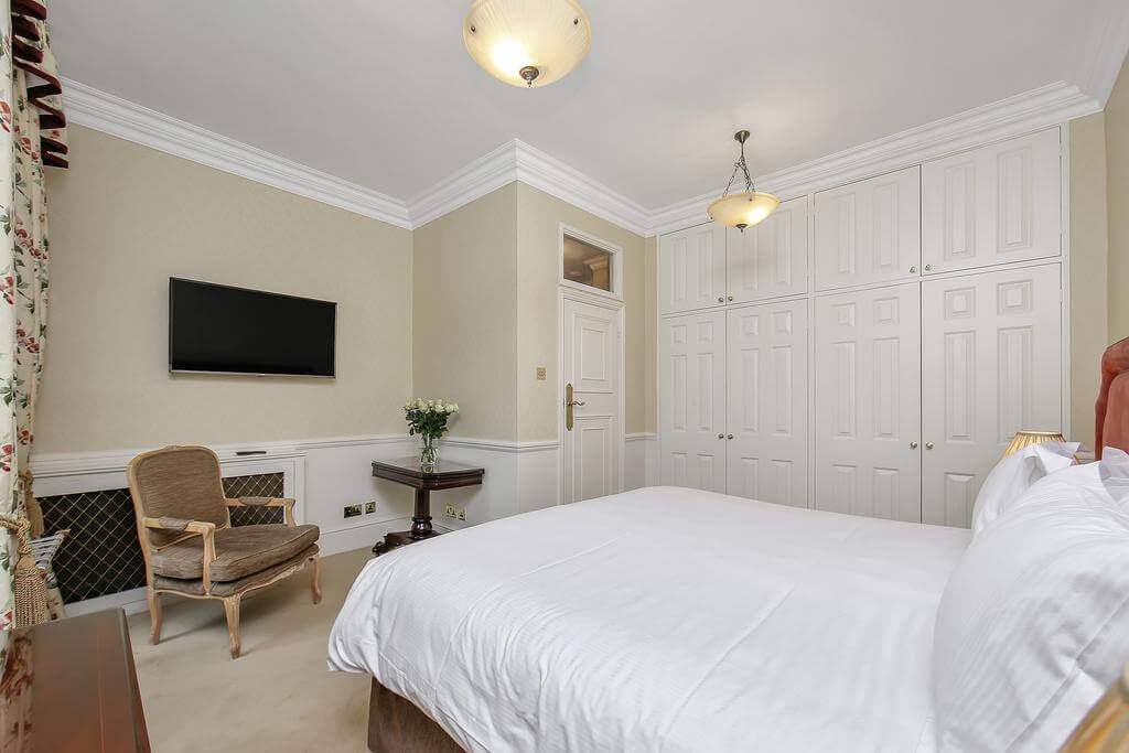  Serviced-Apartments-Mayfair---Curzon-Street-Apartments-|-Book-NOW-for-Spacious-and-Comfortable-Short-Let-Apartments-|-Fully-Equipped-Kitchen-|-Free-Wifi