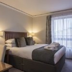 Edinburgh Serviced Apartments, UK - The Knight Residence | Corporate Accommodation Edinburgh | All Bills incl - Lift - On-site Parking - BOOK NOW