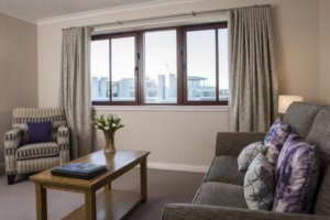 Edinburgh Serviced Apartments, UK - The Knight Residence | Corporate Accommodation Edinburgh | All Bills incl - Lift - On-site Parking - BOOK NOW