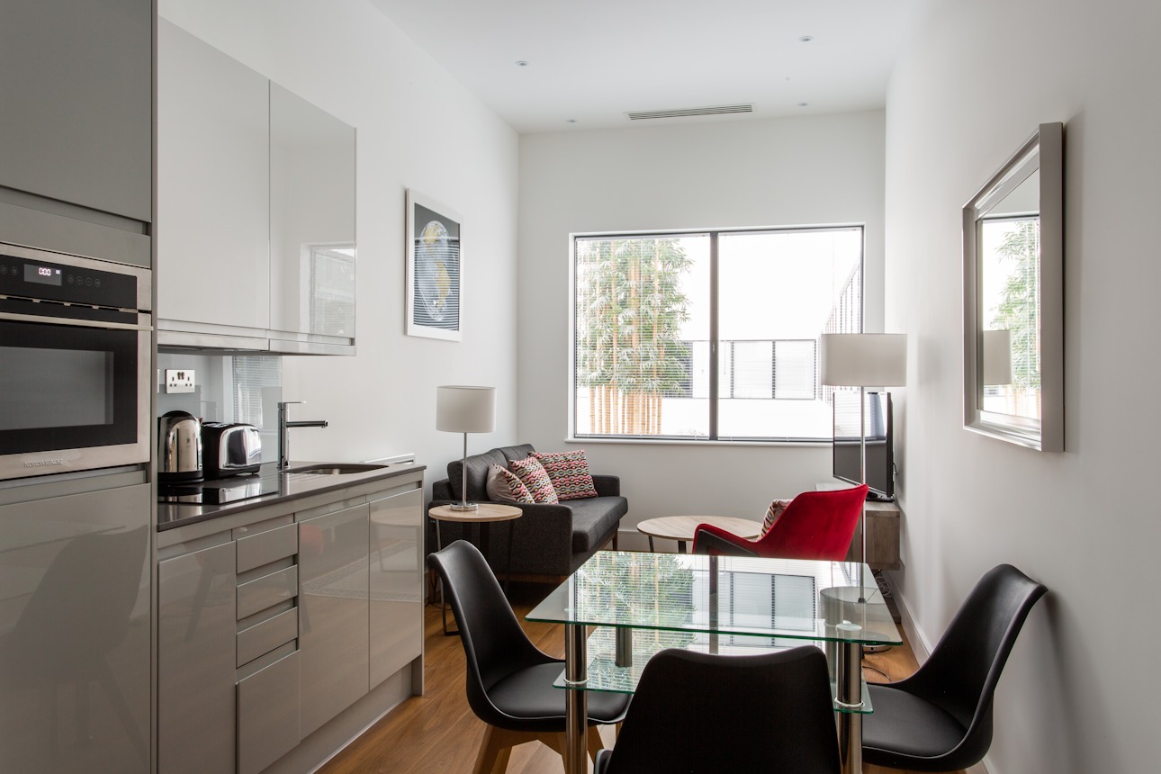 Serviced-Accommodation-Slough---Atria-Apartments-offer-modern-one-&-two-bedroom-apartments-just-5-minutes-from-City-Center-I-Free-Sky-TV-&-Allocated-Parking