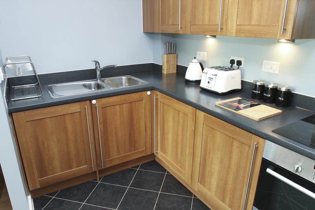 Watford-Serviced-Accommodation,-UK---Flanders-Court-I-Free-Parking-&-WiFi-I-Book-your-Self-Catering-Apartment-Now-and-get-the-Best-Rate-with-Urban-Stay