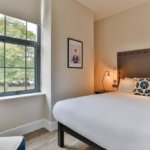 Cardiff Serviced Apartments- Book Short Let Luxury 4* Accommodation near Cardiff University, Cardiff Castle & Bute Park with Aircon, Lift, Wifi & Smart TV!