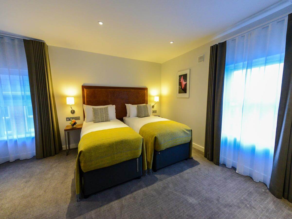 Dublin-Serviced-Accommodation---Ballsbridge-Serviced-Apartments-Ireland---Cheap-Corporate-Accommodation-with-Parking,-Reception-&-Wifi-|-Urban-Stay