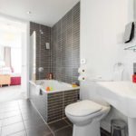 Liverpool Aparthotel - North England Serviced Apartments UK - Cheap Short Let Accommodation in Liverpool with 24h Reception, Wifi, Lift Access, Parking | Urban Stay