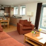 Newcastle Aparthotel - Berkshire Serviced Apartments UK - Cheap Short Let Accommodation in Newcastle with 24h Reception, Wifi, Lift Access, Parking | Urban Stay
