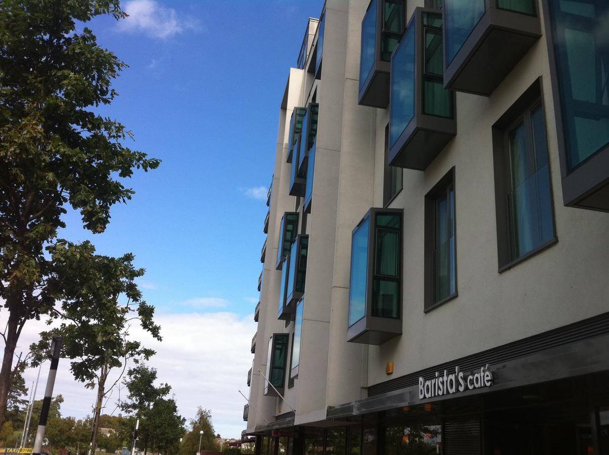 Short-Let-Accommodation-Dublin---Sandyford-Serviced-Apartments-Ireland---Cheap-Corporate-Accommodation-with-Parking,-Reception-and-wifi-|-Urban-Stay