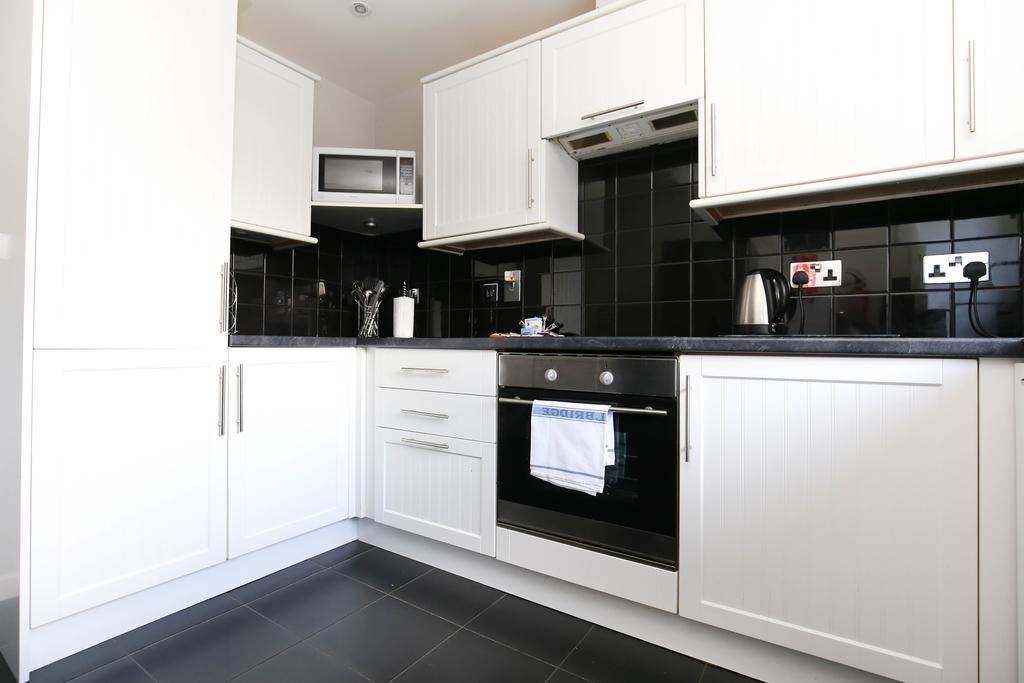 Tynemouth-Serviced-Apartment-Malvern-Road-Accommodation-UK-Urban-Stay-3
