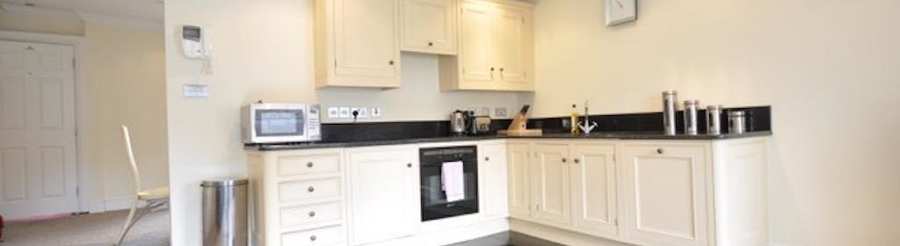 Short Let Apartments Windsor – Guards View Pet Friendly Accommodation Short Let Apartments Windsor, UK - Guards View - Book Pet-Friendly Luxury Serviced Apartments near Windsor Castle with Parking & Free WiFi I Urban Stay